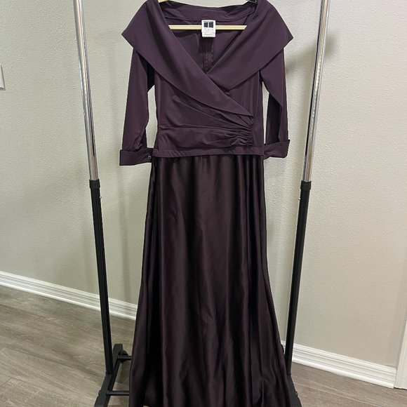 Tadashi Shoji eggplant Long Dress - Picture 2 of 16